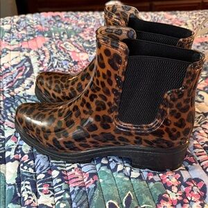 London Fog Leopard Print Chelsea Rain Boots - Brown/Black